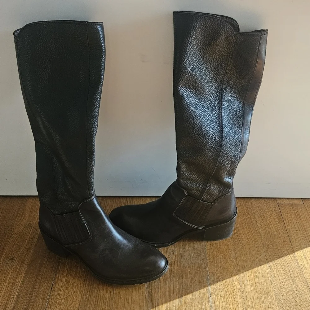 Donald J. Pliner Brown Over the Knee Boots